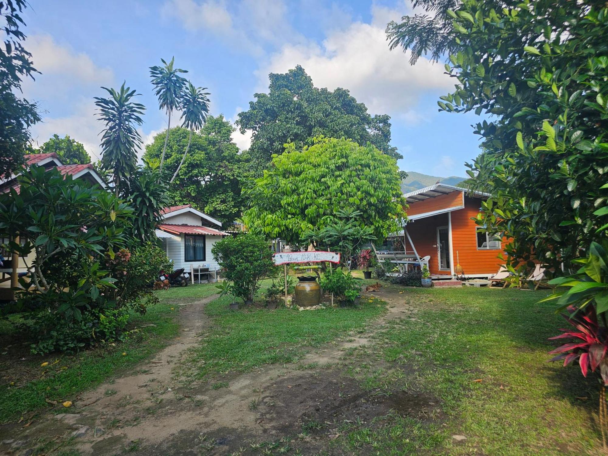 Baan Nok Koh Chang